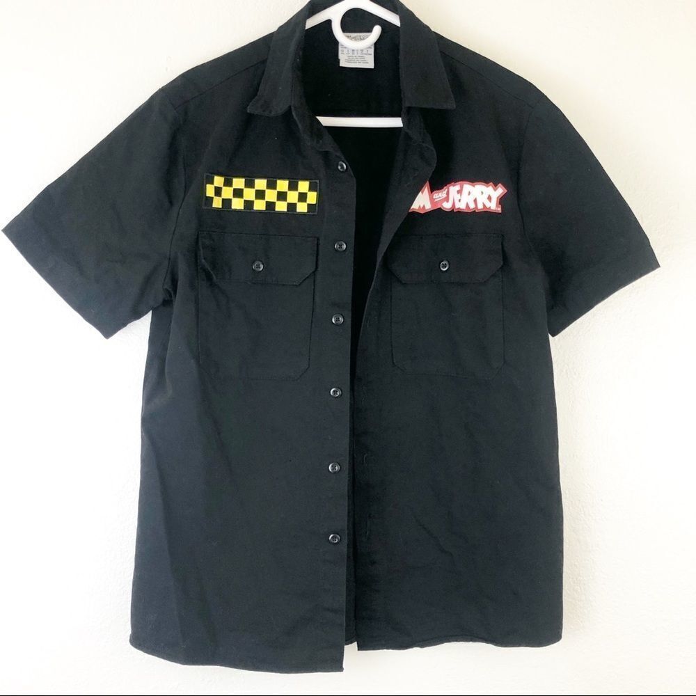 Tom and Jerry Button Down short sleeve Black Shirt size Small